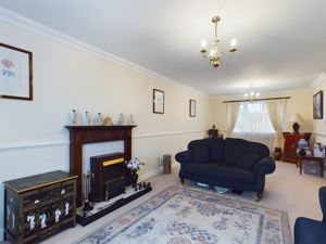 Living room- click for photo gallery